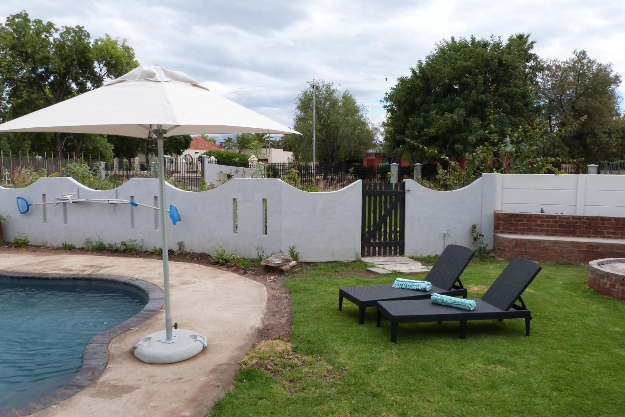 Ferienwohnung Hannah'S Haven Studio Deluxe - No Loadshedding Beaufort West Exterior foto