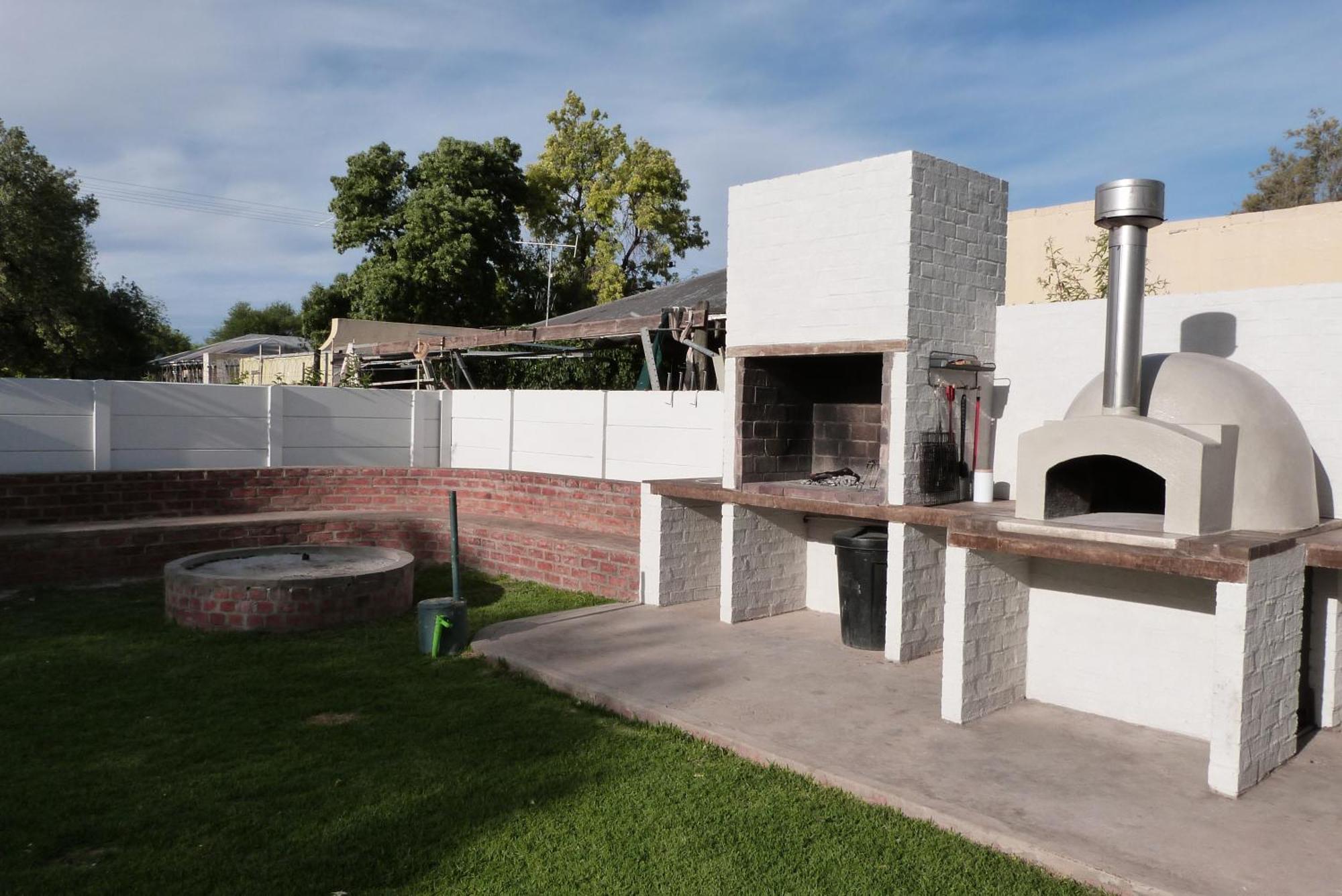 Ferienwohnung Hannah'S Haven Studio Deluxe - No Loadshedding Beaufort West Exterior foto