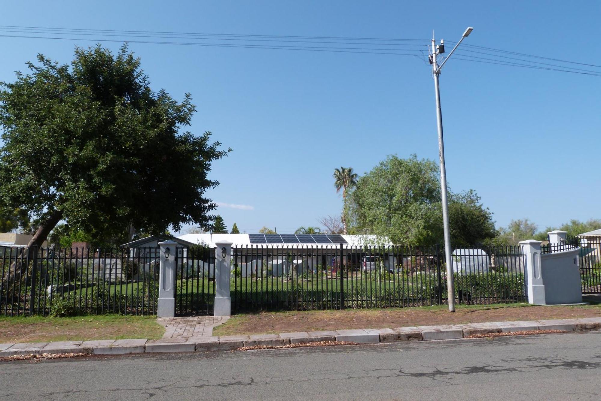 Ferienwohnung Hannah'S Haven Studio Deluxe - No Loadshedding Beaufort West Exterior foto